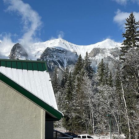 Banff Wood Lodge Canmore Kültér fotó